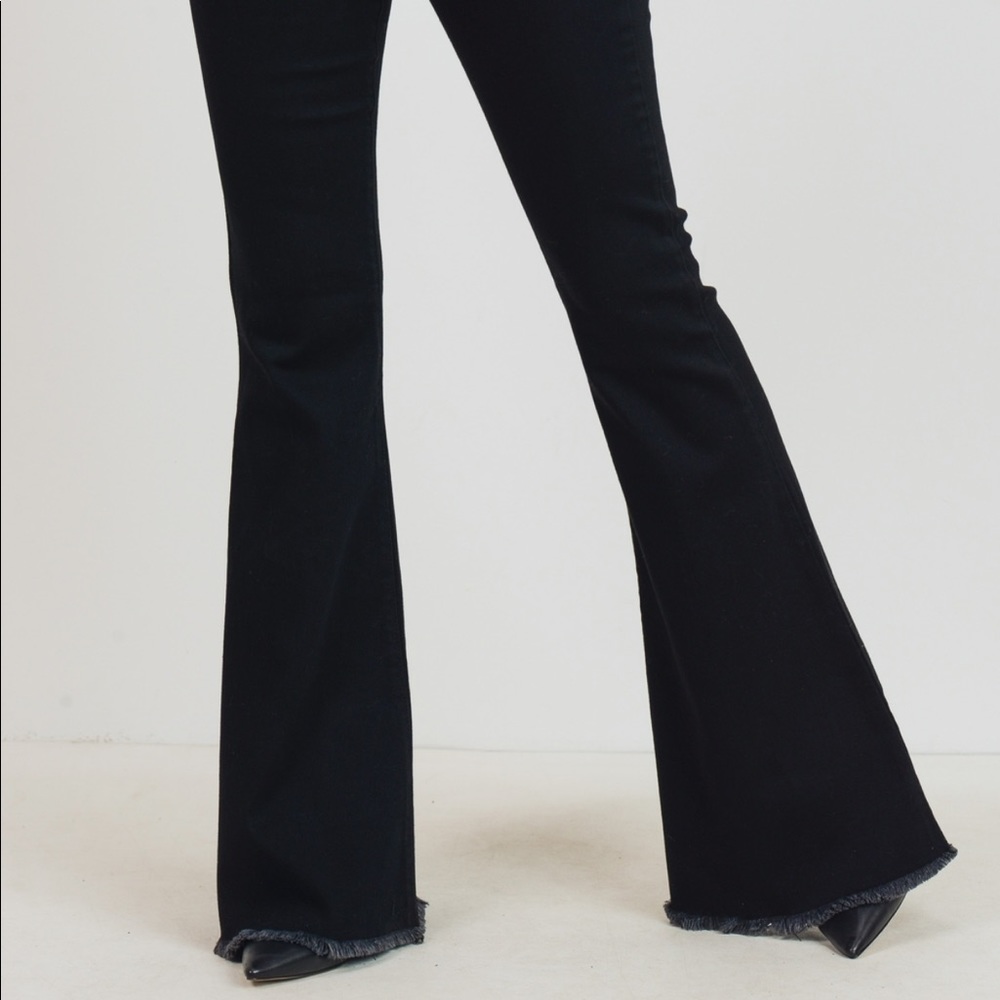GORGEOUS FLARE JEANS BY EXPRESS